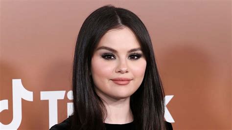 lupus selena gomez wiki - Selena Gomez lupus treatment.